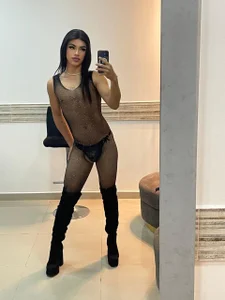 Kirby_Carrington A beautiful whore 圖片