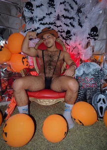 Javier_Hot27_のHappy Halloween 🎃☠︎🎃☠︎🎃☠︎の 6枚の写真