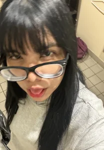 carolwet555Public图片 4