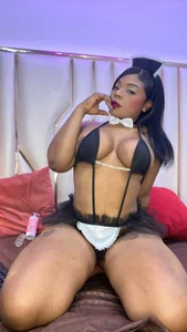 KiimLogan: Soaked Sheets & Dirty Deeds ( фото)