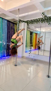 keitlynsoto Pole & Pasión Pic