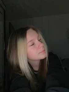 OliviaNight Public Foto 2