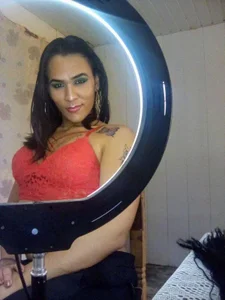 michaeldissts i love emma Pic 2