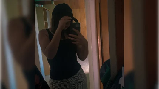 Mona_Slearys Just me Pic