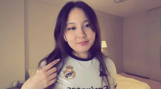PaulaPeterson my favorite club зображення 2