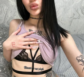 my sexy lips are waiting for you!!
