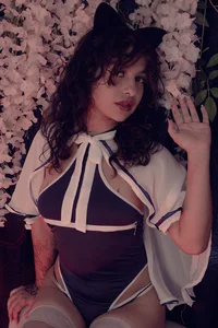 larah_uwu Stay Classsy♥✨🌹 Pic 9