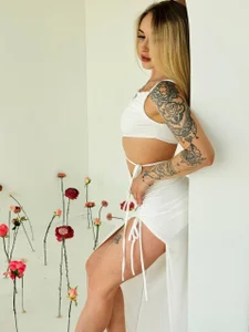 GraceCandy She is the one who inspires admiration. Pic 4