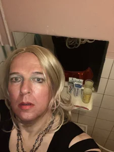 Owned cunt de simone_xdressing  9 Imagens