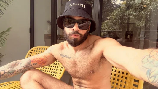 htrebor87: Enero 2026 ( 2 фото)