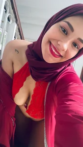 ShanaJamil Honey come with me, let's have a great day 🥵 รูป 