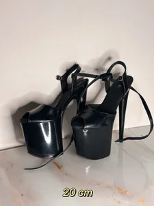 HEELS COLLECTION de _xxtina  2 Imagens
