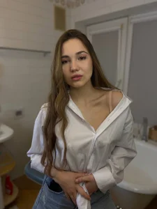 LeenaPuita How do you like this style of clothing? Pic 4