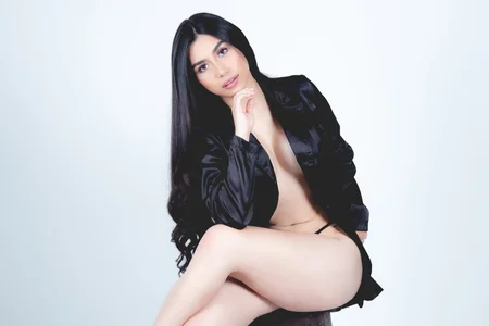 EllieMitchell Learn more about me Pic 8