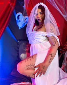 Serena_Houstonn Bride Halloween Pic 8