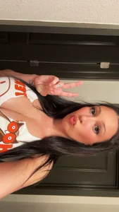 lonelylexxxie Horny hooters hoe Pic 2