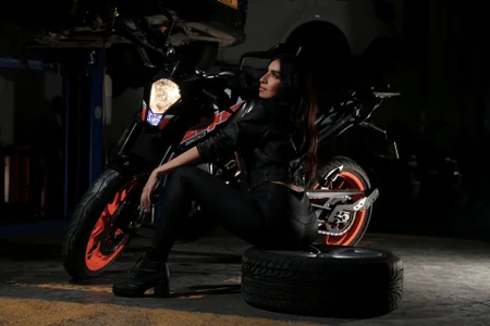 Christy_Sea Rude girl Pic 3