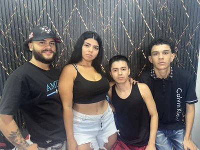 SexShowGngBng Gratis 2 Pic 6