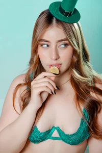 MaddyyLennon Saint Patrick's Day 💚 Pic 4