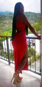 kata_hazel Fine and elegant woman Pic 4