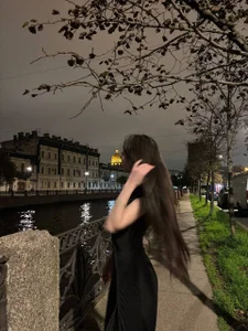 MonikaFloresca Public Hình 4