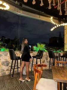 Emma_Carteer_1 Public Pic 2