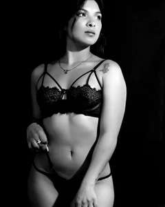 Isabella_francoo Back to Black Pic 4