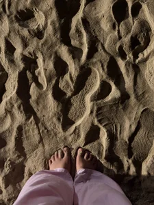 LindaHernandezCold concrete, warm sand图片 4