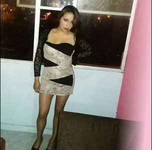 KENDRA-HONEYPublic Bild 2