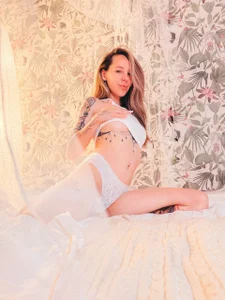 MiaGraham1: Hello! ( 5 фото)