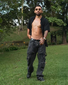 Dante_Blade Dante صورة واحدة|Dante_Blade Dante صورتان|Dante_Blade Dante  4 صور|Dante_Blade Dante  4 صورة