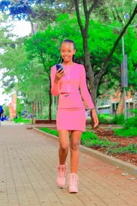 petite_girl24free Bild 4