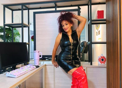 Today the office has new rules… and I'm in charge. de Kasandra_Gomez  3 photos