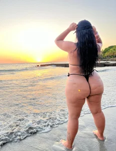 kyana_cream Do you like how I look, honey? Pic 5