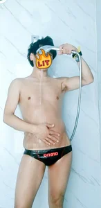 mio_JAPAN Public Pic 2