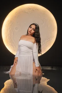 AllisonRogersX Lunar Temptation Bilde 5