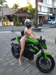 kit on bike od SeenByKatya  8 snímek