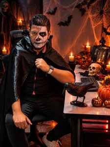 MarkGray_ Halloween 🎃👻 Pic 2
