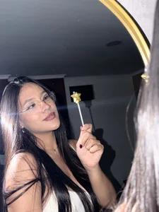 HoneyDolllXXXPublic图片 3