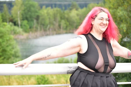 Einfach_Dani_offi Spritzige Grüße Foto 8
