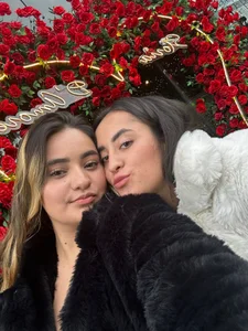 Antonella_Julieta Our small world 🩷 Immagine  4