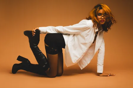 Aprillbrunette erotically daring 🔥 Billede 3