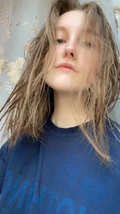 Julia_Charm Public Poză 2