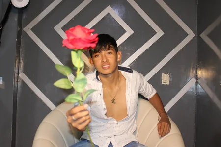 Tigger_Collins rose for you Foto 2