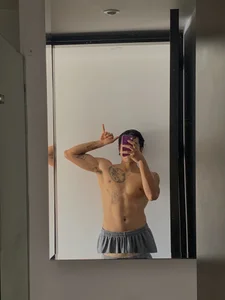 Crisloverrr Public Pic