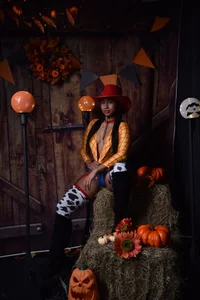 EMILYY_WALKER: Halloween Cowgirl! ( 6 фото)