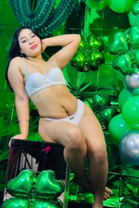 soffiasex68の🍀💚✨ Lucky vibes only tonight. 😉の 3枚の写真