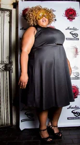 XSEXYBBW69X Public Immagine  3