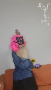 REAL-BigBoobCat Your pussycat with big tits and pink hair wants to enjoy herself with you. Pic 5