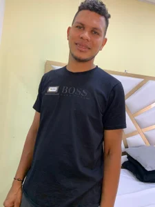 NohaBrooks Public Bilde